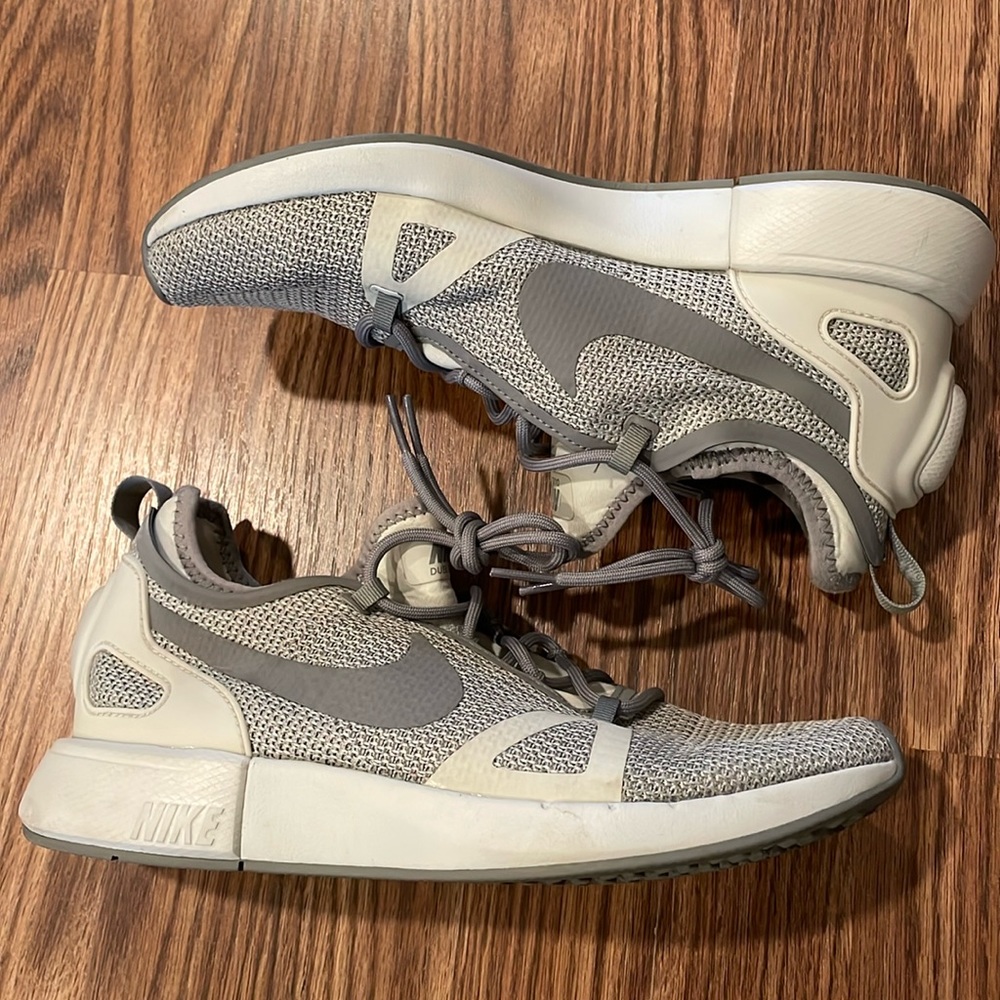 Nike Men’s Dual Racer Slip On Sneakers Taupe Beige Gray size 8